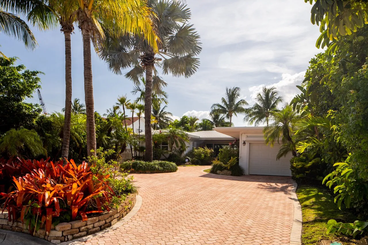 Driveway paving stones in front of house in West Palm Beach